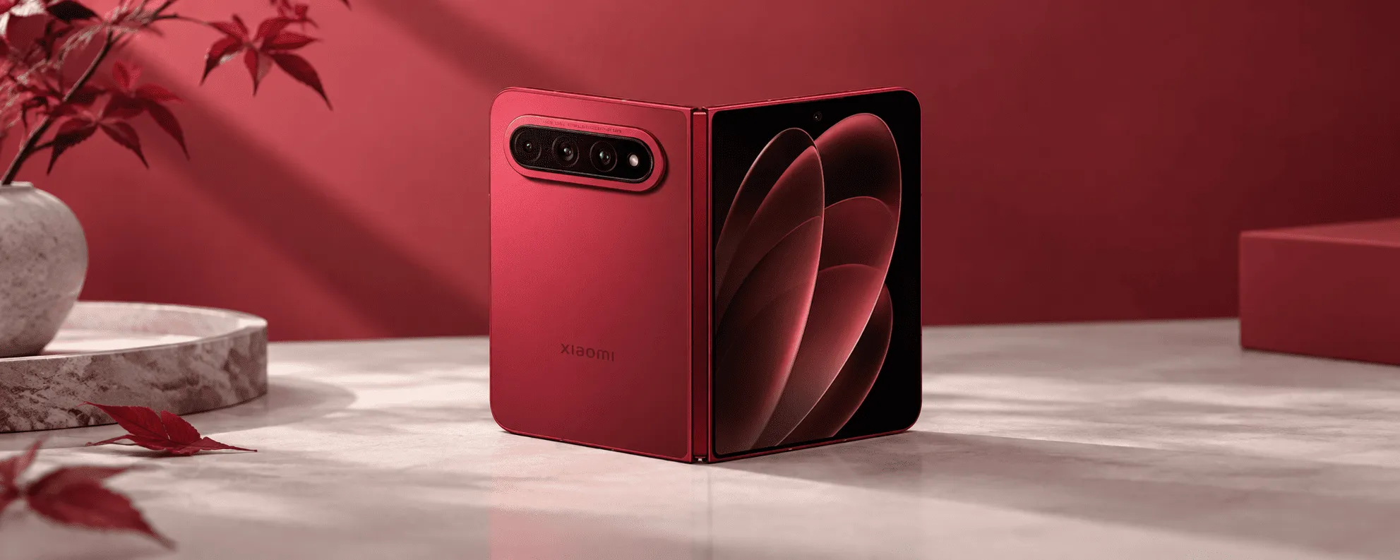 Xiaomi 18 Fold: смартфон раскрывается в мини-планшет